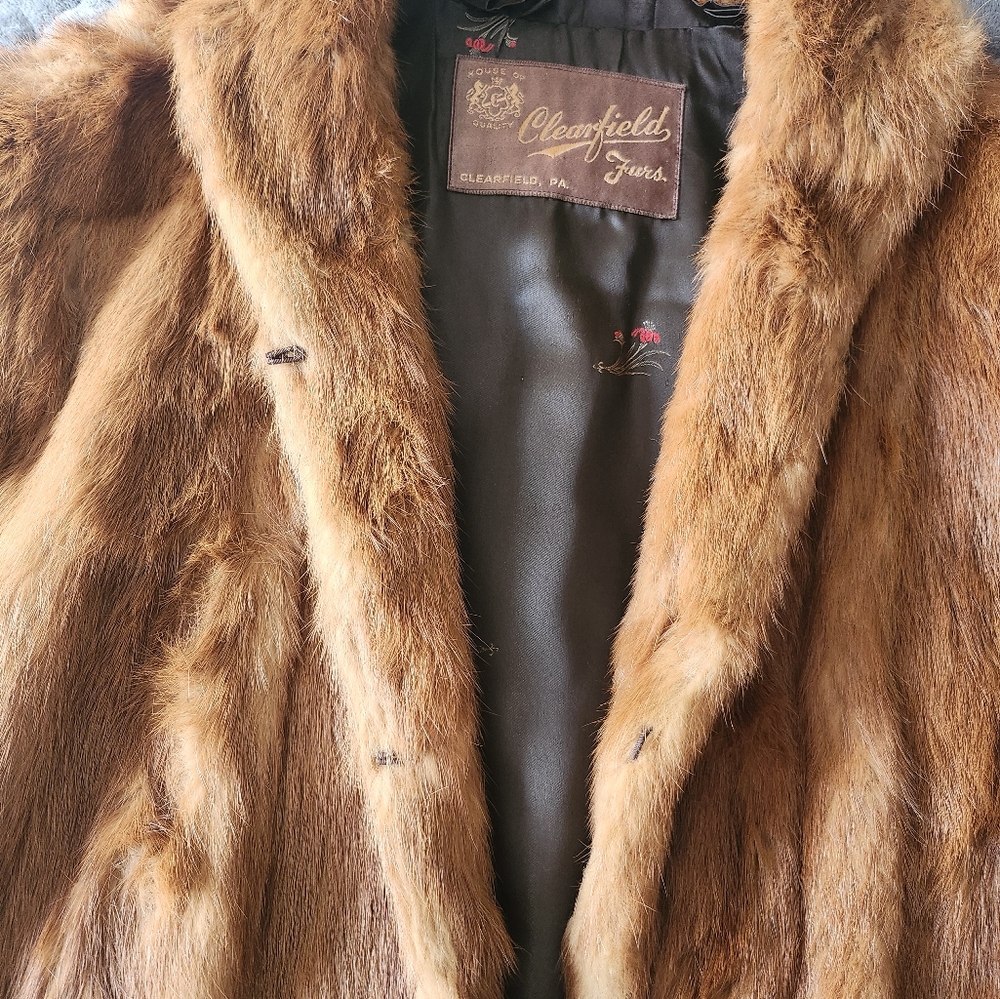 Real fur female mink capelet